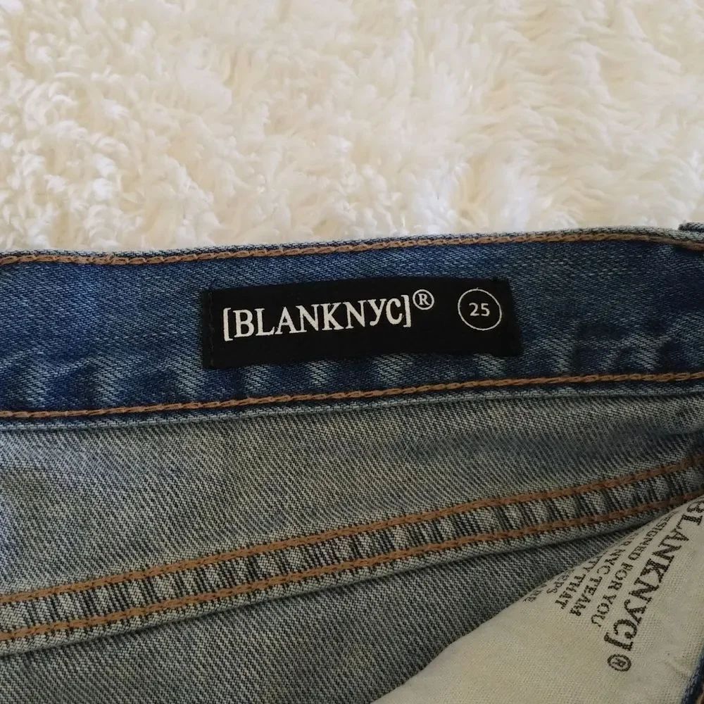✨️HP✨️ Blank NYC🗽Raw Hem Skirt - NWT - Picture 3 of 13